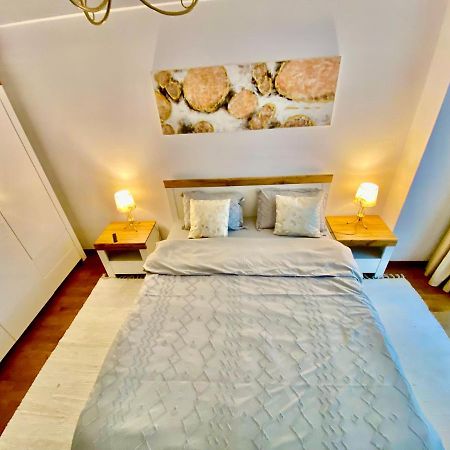 Lazar Loft Apartment ยาช ภายนอก รูปภาพ