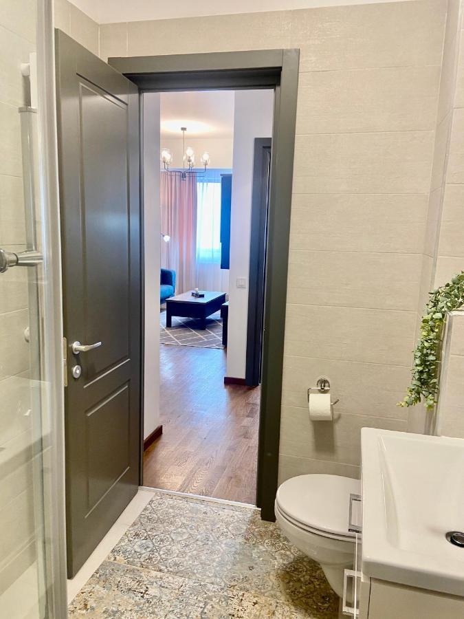 Lazar Loft Apartment ยาช ภายนอก รูปภาพ